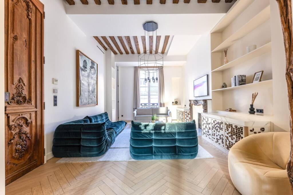 Chic 2-bedroom Haven Appartement Parijs